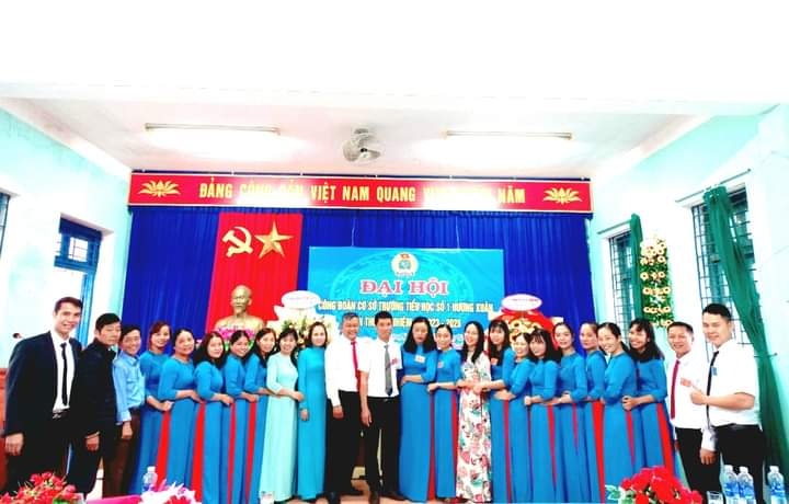 “Đổi mới - Dân chủ - Đoàn kết – Phát triển” phải lan tỏa từ đại hội công đoàn cơ sở “Đổi mới - Dân chủ - Đoàn kết – Phát triển” phải lan tỏa từ đại hội công đoàn cơ sở
