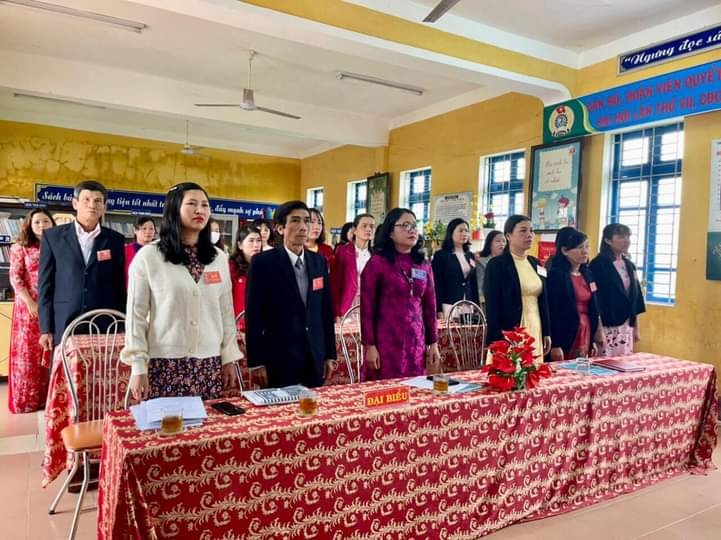 “Đổi mới - Dân chủ - Đoàn kết – Phát triển” phải lan tỏa từ đại hội công đoàn cơ sở “Đổi mới - Dân chủ - Đoàn kết – Phát triển” phải lan tỏa từ đại hội công đoàn cơ sở