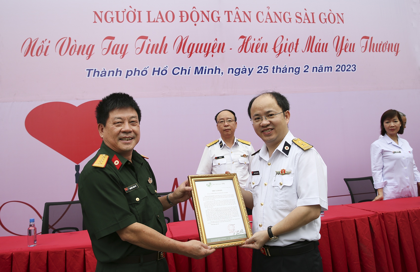 Người lao động Tân cảng Sài Gòn hiến giọt máu yêu thương