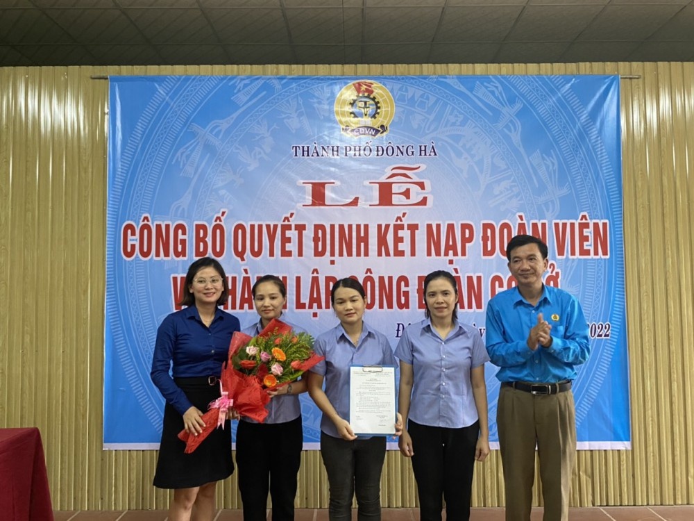 Bài 2: Phát triển đoàn viên, công đoàn cơ sở ngoài khu vực Nhà nước còn nhiều khó khăn Bài 2: Phát triển đoàn viên, công đoàn cơ sở ngoài khu vực Nhà nước còn nhiều khó khăn