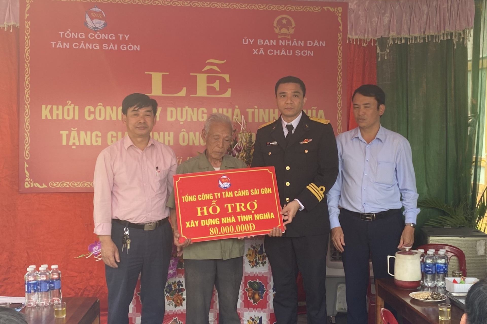 Tổng công ty Tân Cảng Sài Gòn xây dựng nhà tình nghĩa tại Thái Bình, Đồng Tháp