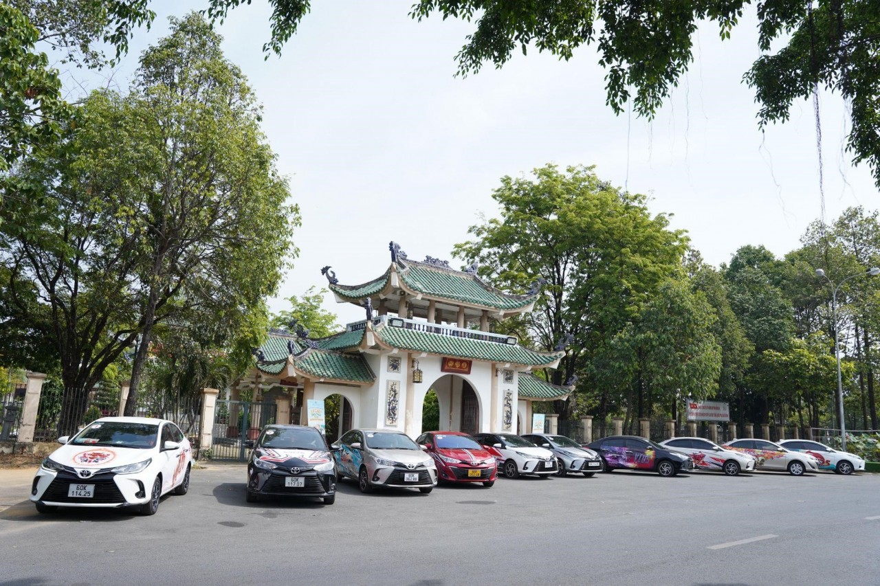 Dàn xe Toyota Vios thiết kế độc lạ diễu hành tại Nghệ An, Đồng Nai, Bình Dương Dàn xe Toyota Vios thiết kế độc lạ diễu hành tại Nghệ An, Đồng Nai, Bình Dương
