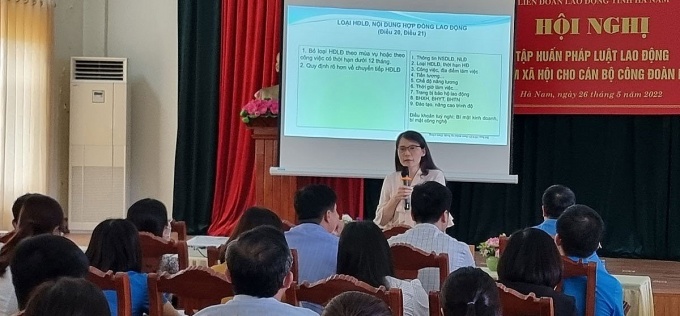 Nâng cao nhận thức của các cấp công đoàn về đổi mới công tác pháp luật Nâng cao nhận thức của các cấp công đoàn về đổi mới công tác pháp luật