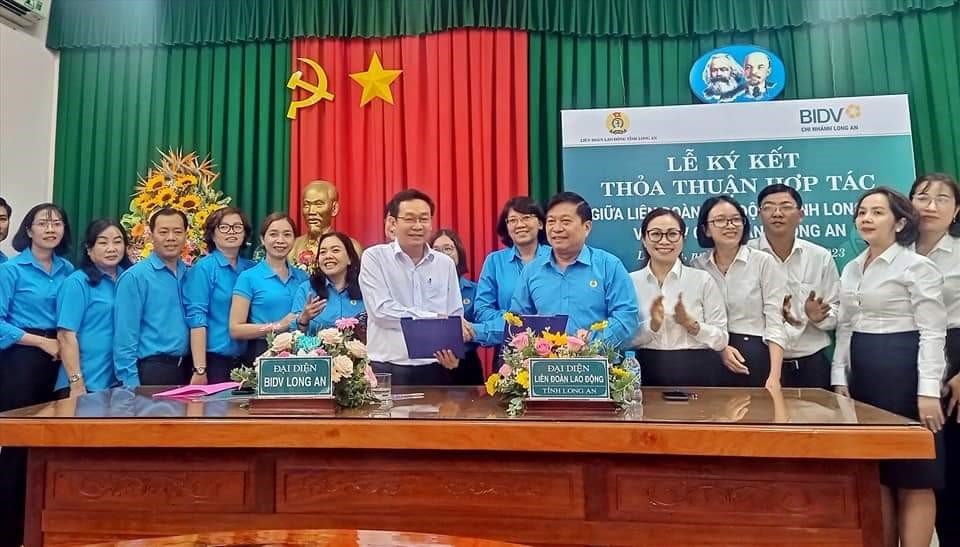 LĐLĐ tỉnh Long An ký kết phối hợp hoạt động trên nhiều lĩnh vực