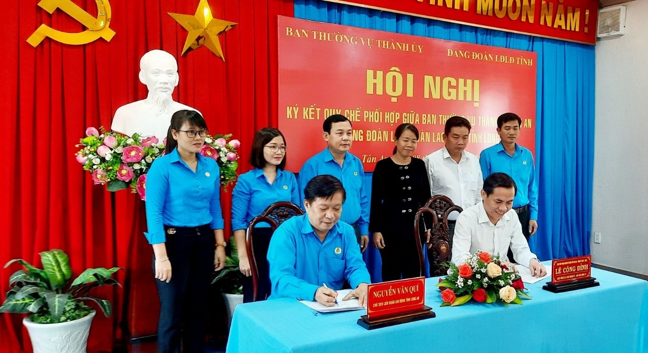 LĐLĐ tỉnh Long An ký kết phối hợp hoạt động trên nhiều lĩnh vực