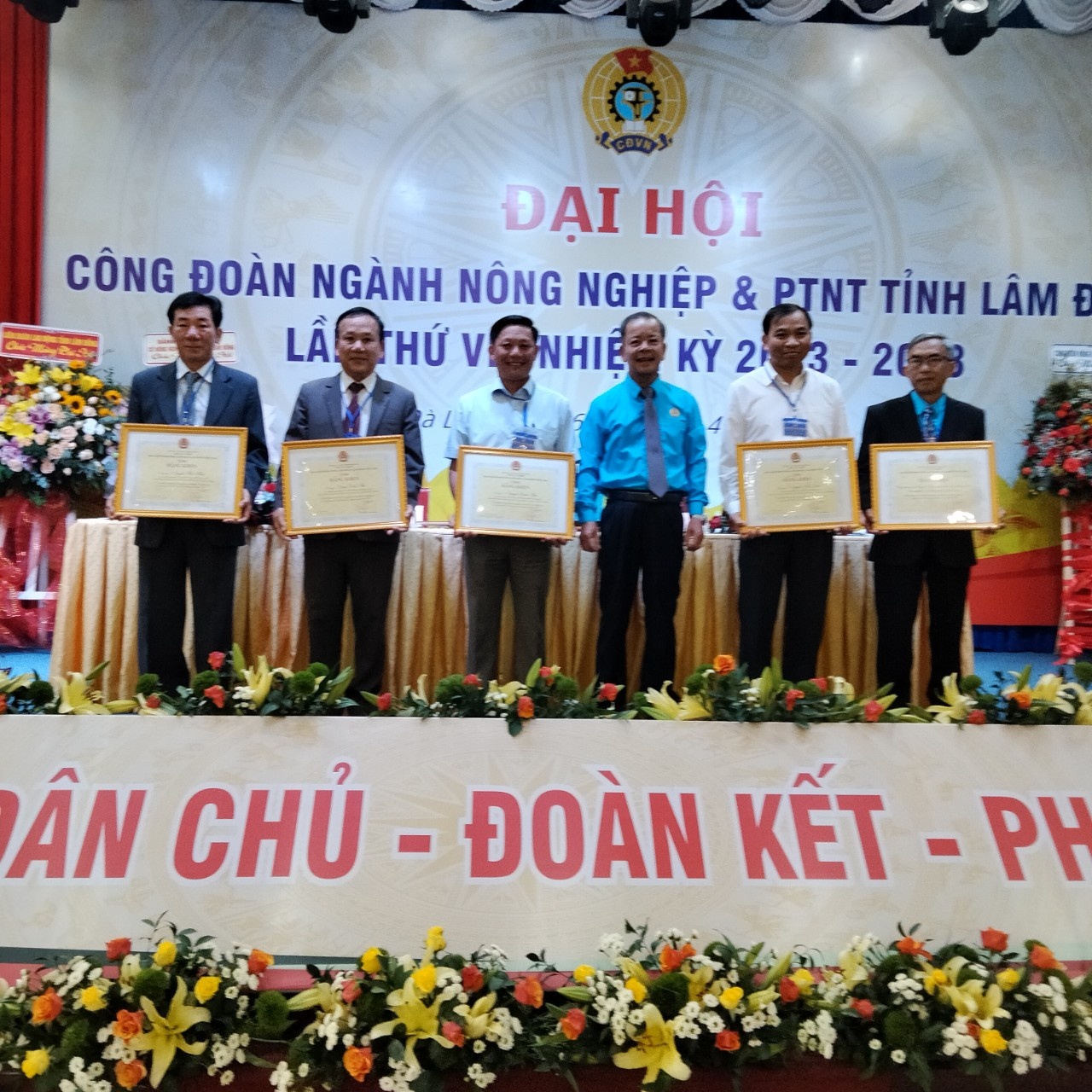 Gắn hoạt động “Tháng Công nhân” với đại hội công đoàn nhiệm kỳ 2023 -2028 Gắn hoạt động “Tháng Công nhân” với đại hội công đoàn nhiệm kỳ 2023 -2028