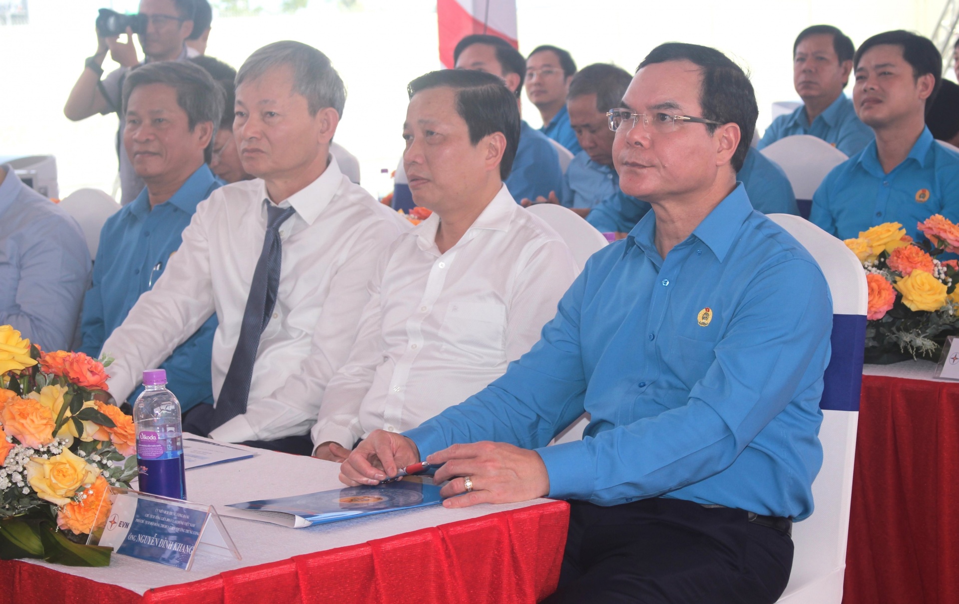 Tổng LĐLĐ Việt Nam gắn biển công trình chào mừng Đại hội XIII Công đoàn Việt Nam