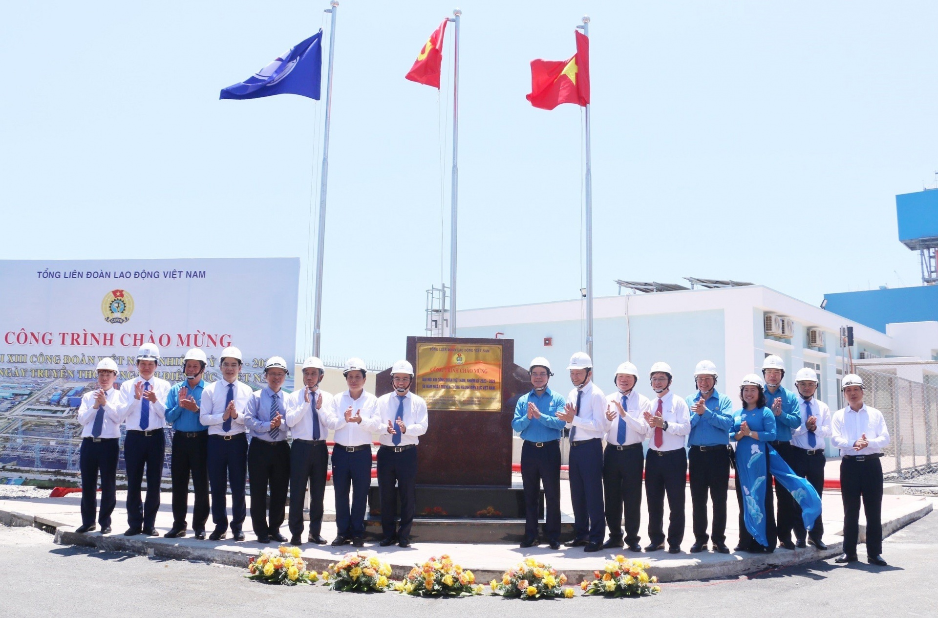 Tổng LĐLĐ Việt Nam gắn biển công trình chào mừng Đại hội XIII Công đoàn Việt Nam