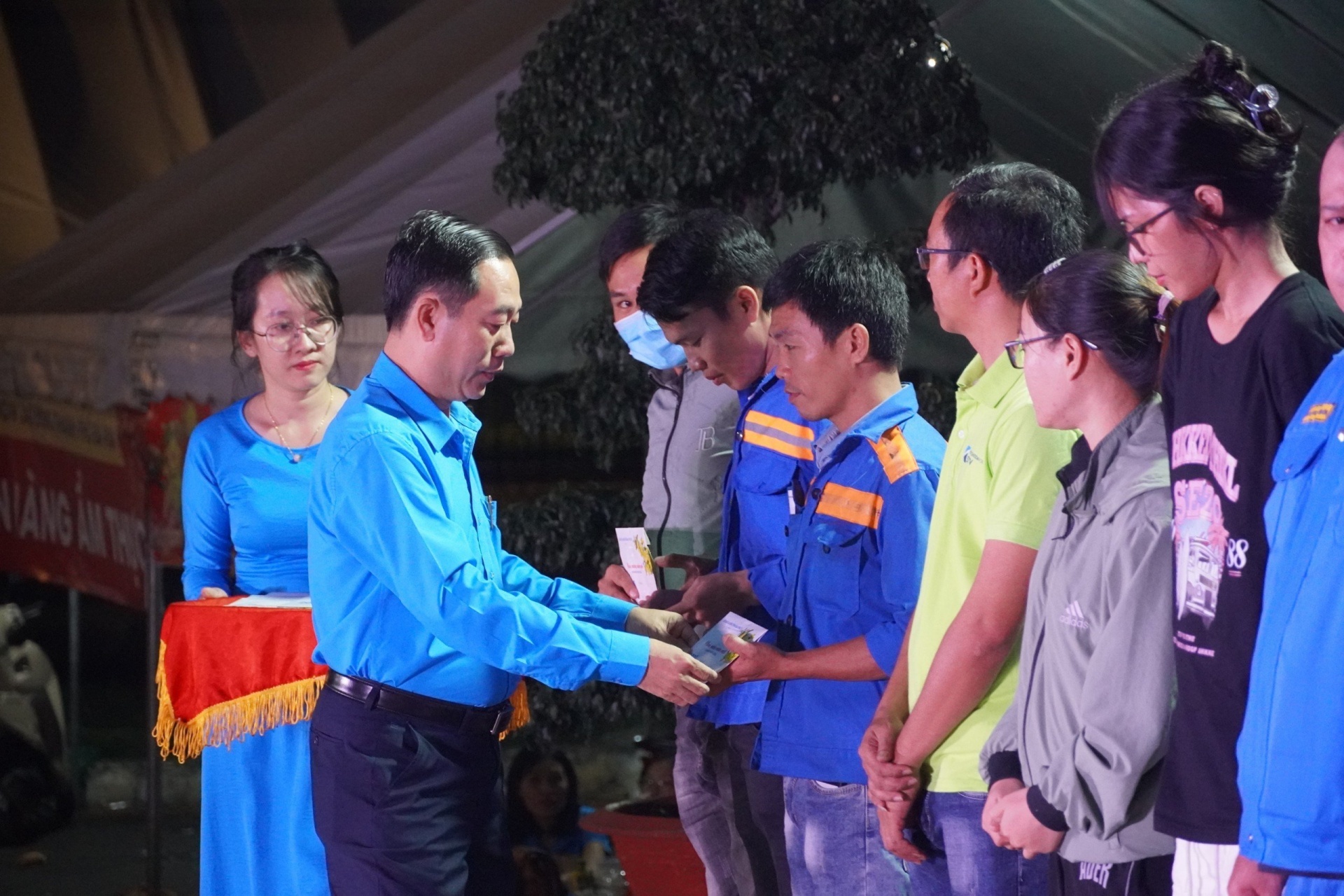 Công đoàn tỉnh Bà Rịa- Vũng Tàu: “Đổi mới - Dân chủ - Đoàn kết - Phát triển” Công đoàn tỉnh Bà Rịa- Vũng Tàu: “Đổi mới - Dân chủ - Đoàn kết - Phát triển”