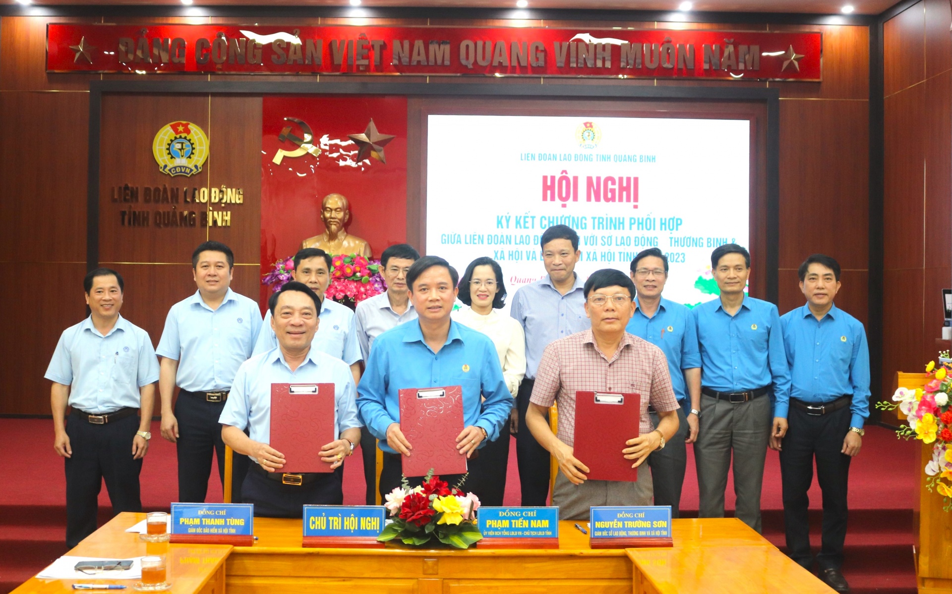 LĐLĐ tỉnh Quảng Bình phối hợp với BHXH, Sở LĐ-TB&XH để bảo vệ quyền lợi đoàn viên, NLĐ LĐLĐ tỉnh Quảng Bình phối hợp với BHXH, Sở LĐ-TB&XH để bảo vệ quyền lợi đoàn viên, NLĐ