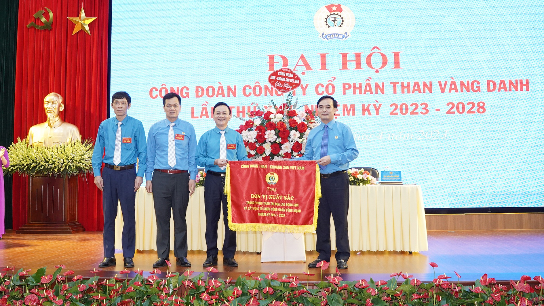 Đại hội Công đoàn Công ty Cổ phần Than Vàng Danh:  Phát huy truyền thống: “Kỷ luật – Đồng tâm” của giai cấp công nhân vùng Mỏ