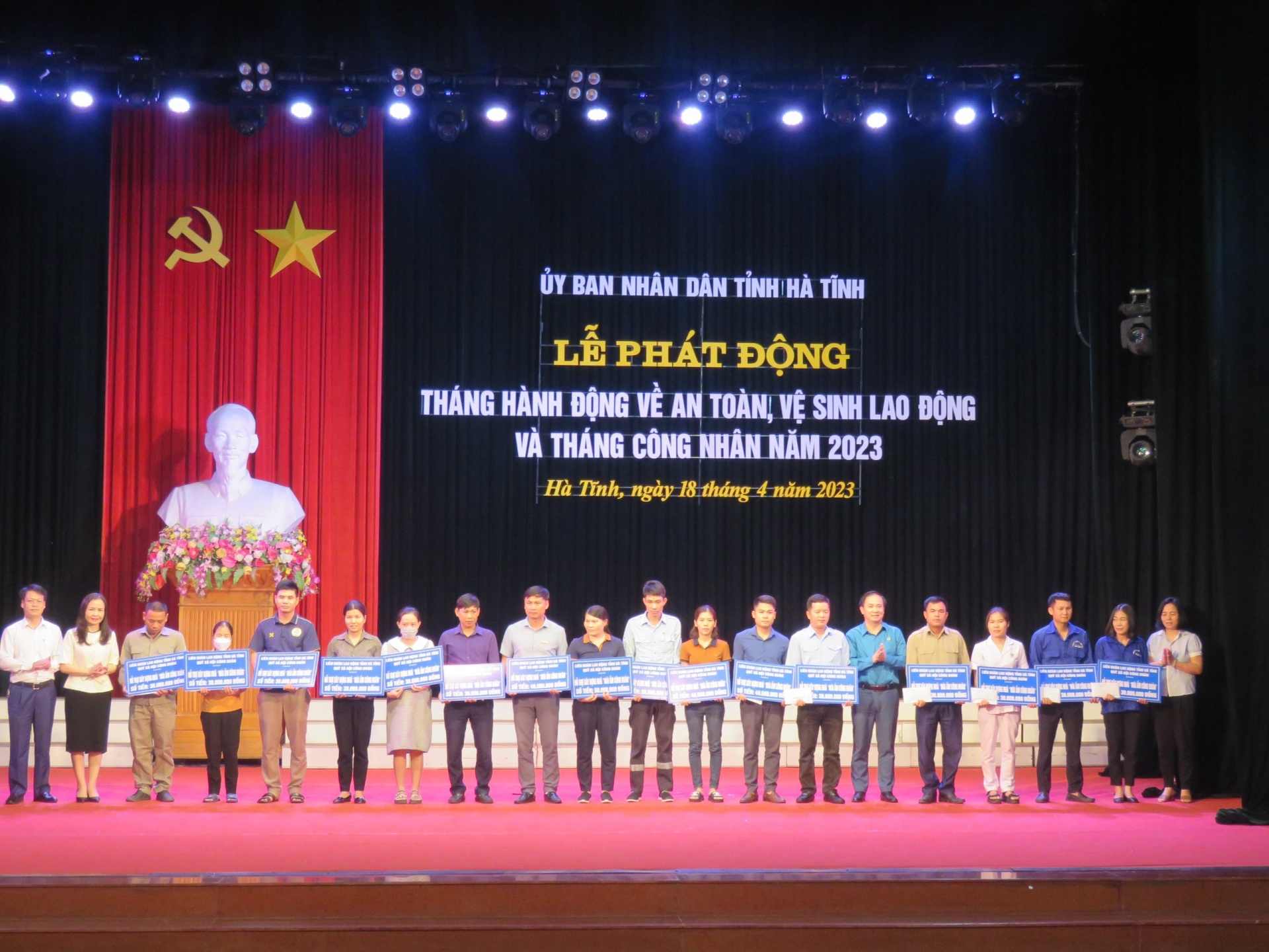 Hà Tĩnh: Phát động Tháng hành động về ATVSLĐ và Tháng Công nhân năm 2023 Hà Tĩnh: Phát động Tháng hành động về ATVSLĐ và Tháng Công nhân năm 2023