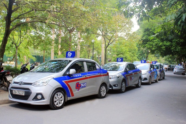 Đưa 600 xe điện ra thị trường, Taxi Xanh của tỷ phú Phạm Nhật Vượng có là "đối thủ" của taxi truyền thống? ảnh 3