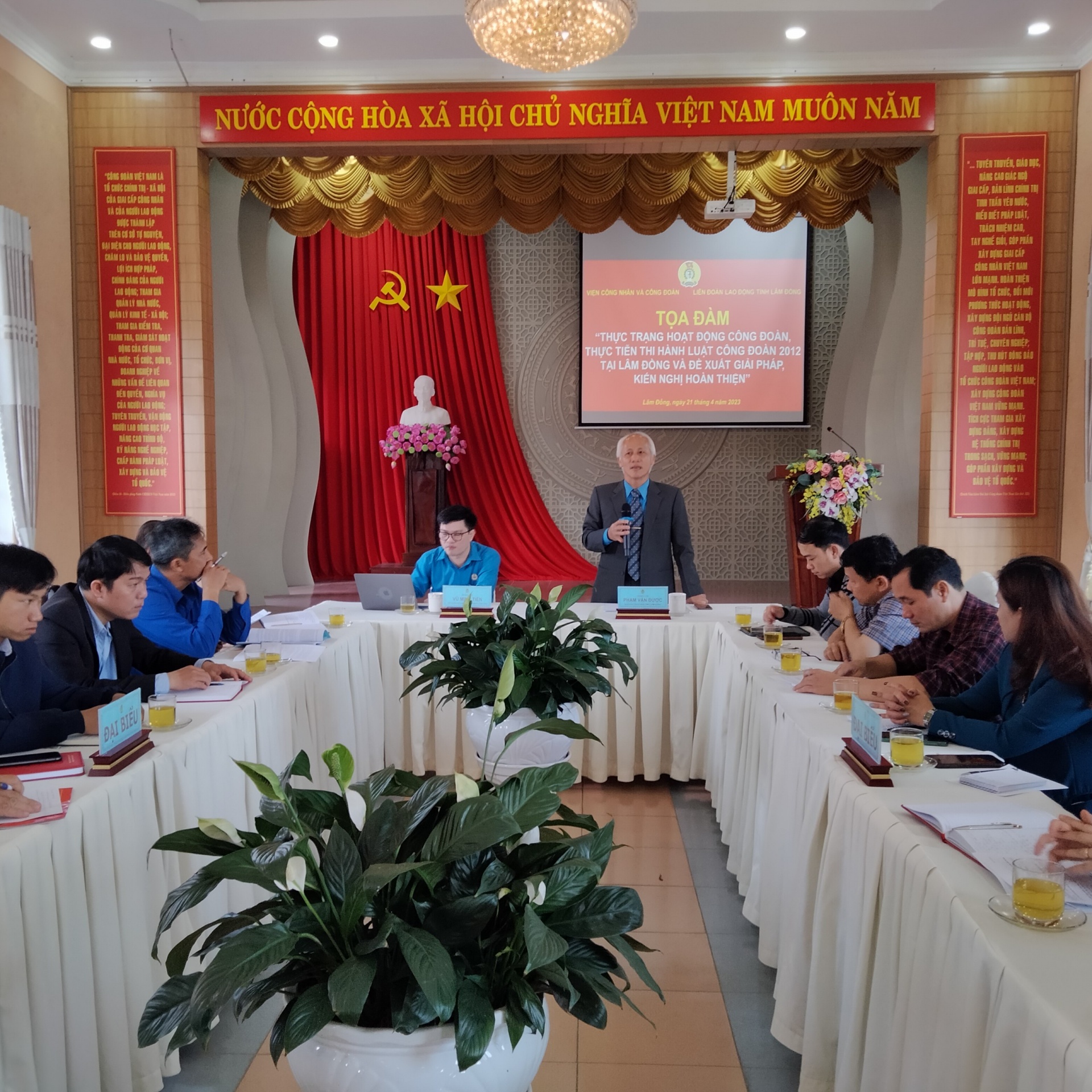 Tọa đàm những vướng mắc trong hoạt động công đoàn và thi hành Luật Công đoàn năm 2012 Tọa đàm những vướng mắc trong hoạt động công đoàn và thi hành Luật Công đoàn năm 2012