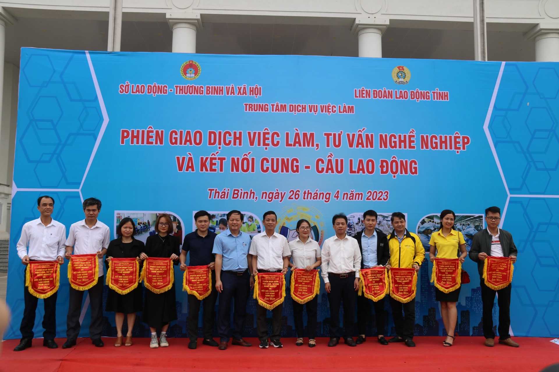 Thái Bình: Chào đón Tháng Công nhân thiết thực với Ngày hội việc làm Thái Bình: Chào đón Tháng Công nhân thiết thực với Ngày hội việc làm