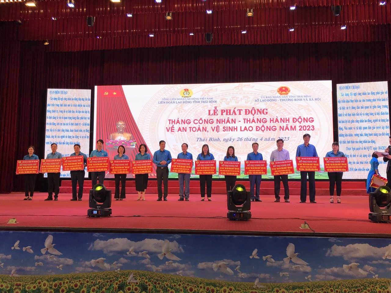 Thái Bình: Chào đón Tháng Công nhân thiết thực với Ngày hội việc làm Thái Bình: Chào đón Tháng Công nhân thiết thực với Ngày hội việc làm