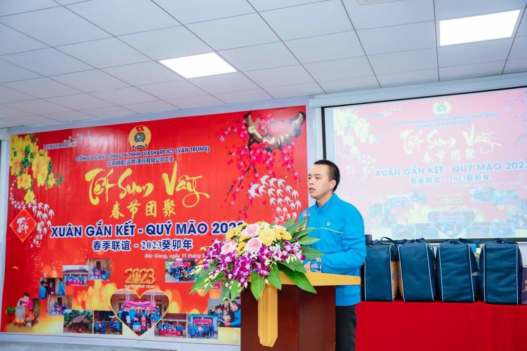 “Kim chỉ nam” của cán bộ công đoàn trẻ tuổi “Kim chỉ nam” của cán bộ công đoàn trẻ tuổi
