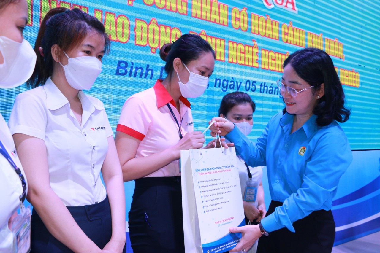 Công đoàn Bình Dương hướng tới Tháng công nhân 2024 Công đoàn Bình Dương hướng tới Tháng công nhân 2024