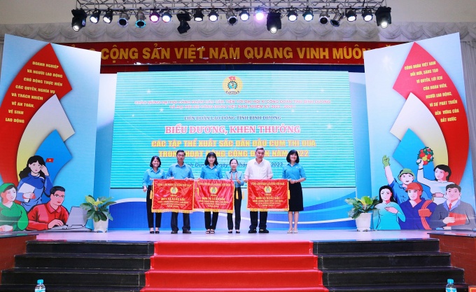 Bình Dương: Phát động Tháng Công nhân năm 2023 - tháng cao điểm chăm lo cho NLĐ Bình Dương: Phát động Tháng Công nhân năm 2023 - tháng cao điểm chăm lo cho NLĐ