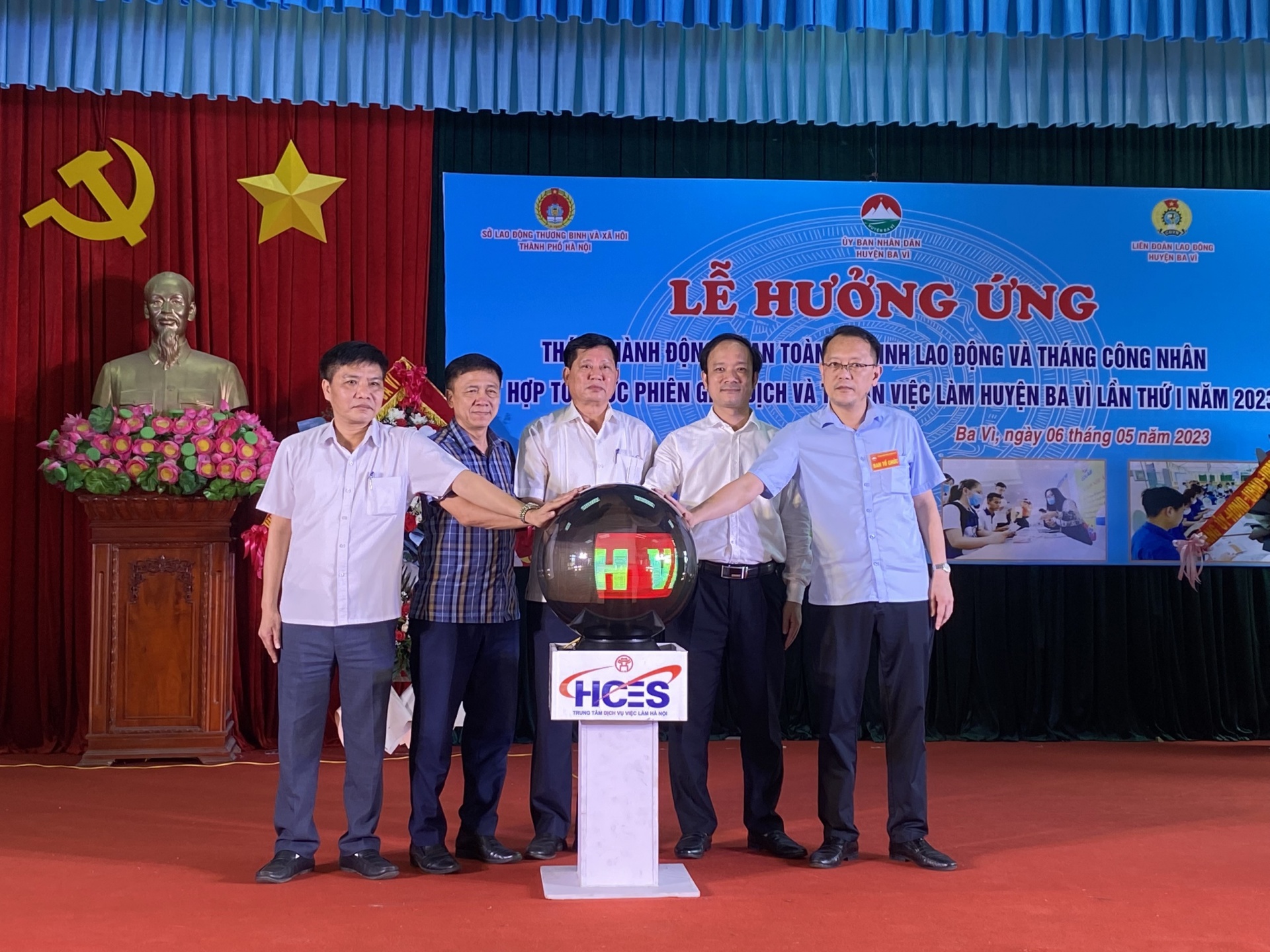 Nhiều lao động huyện Ba Vì (Hà Nội) có nhu cầu tìm kiếm việc làm phổ thông và XKLĐ