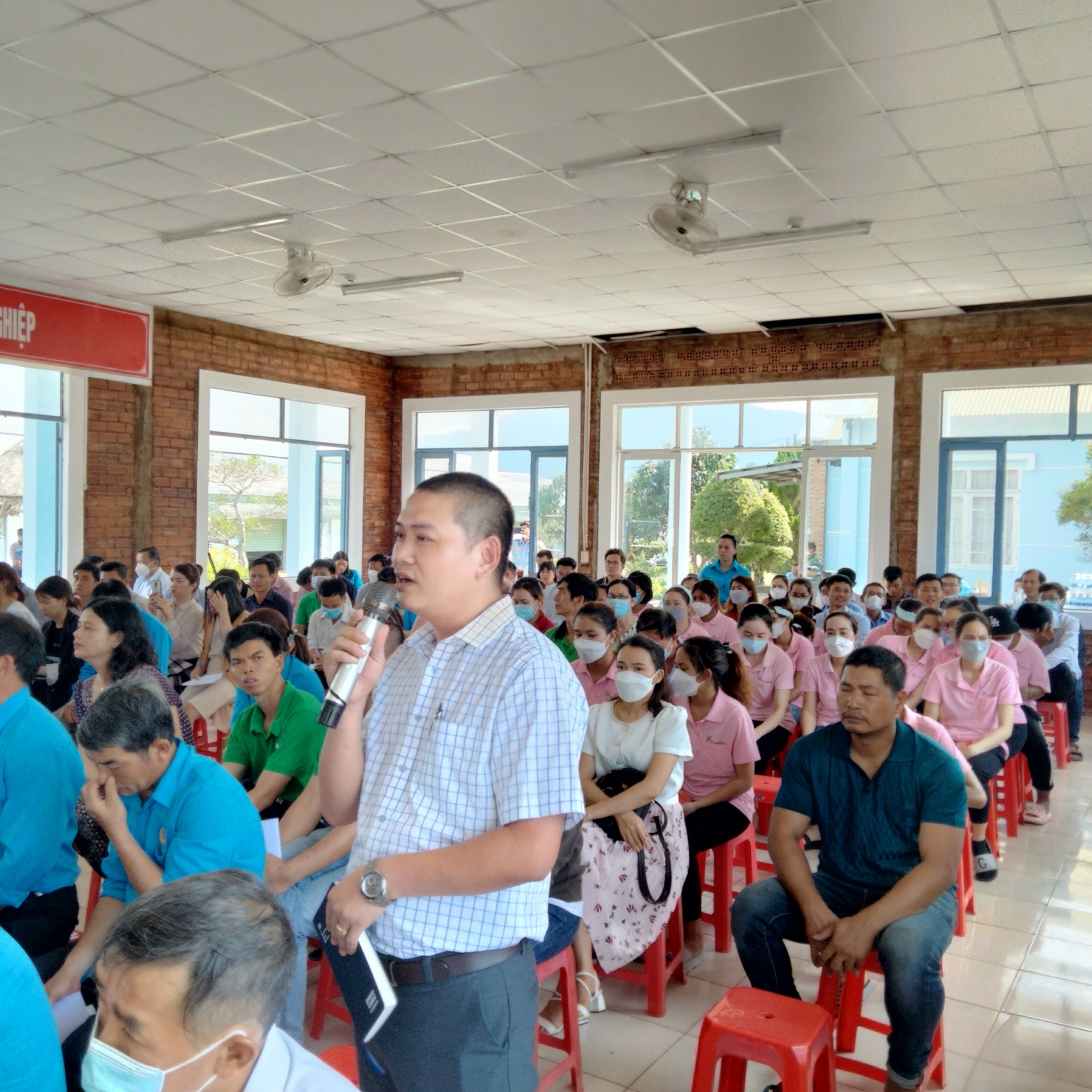 Lâm Đồng: Nhiều ý kiến của công nhân lao động sẽ đến với diễn đàn Quốc hội Lâm Đồng: Nhiều ý kiến của công nhân lao động sẽ đến với diễn đàn Quốc hội