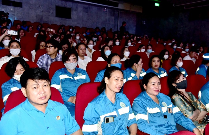 Tôn vinh 100 công nhân giỏi Thủ đô năm 2023 Tôn vinh 100 công nhân giỏi Thủ đô năm 2023