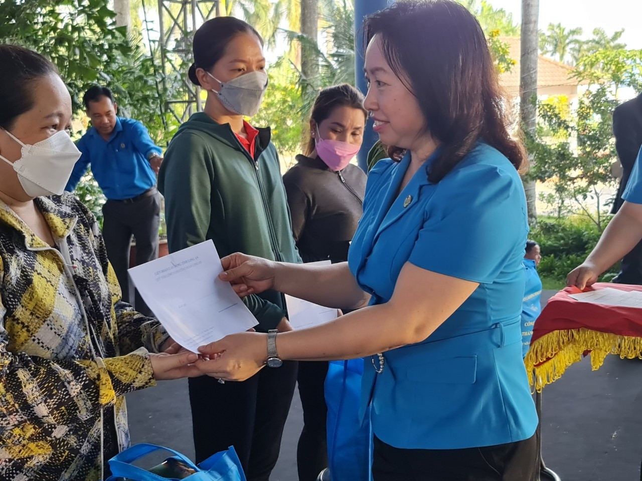 LĐLĐ Long An tổ chức nhiều hoạt động chăm lo trong Tháng Công nhân LĐLĐ Long An tổ chức nhiều hoạt động chăm lo trong Tháng Công nhân