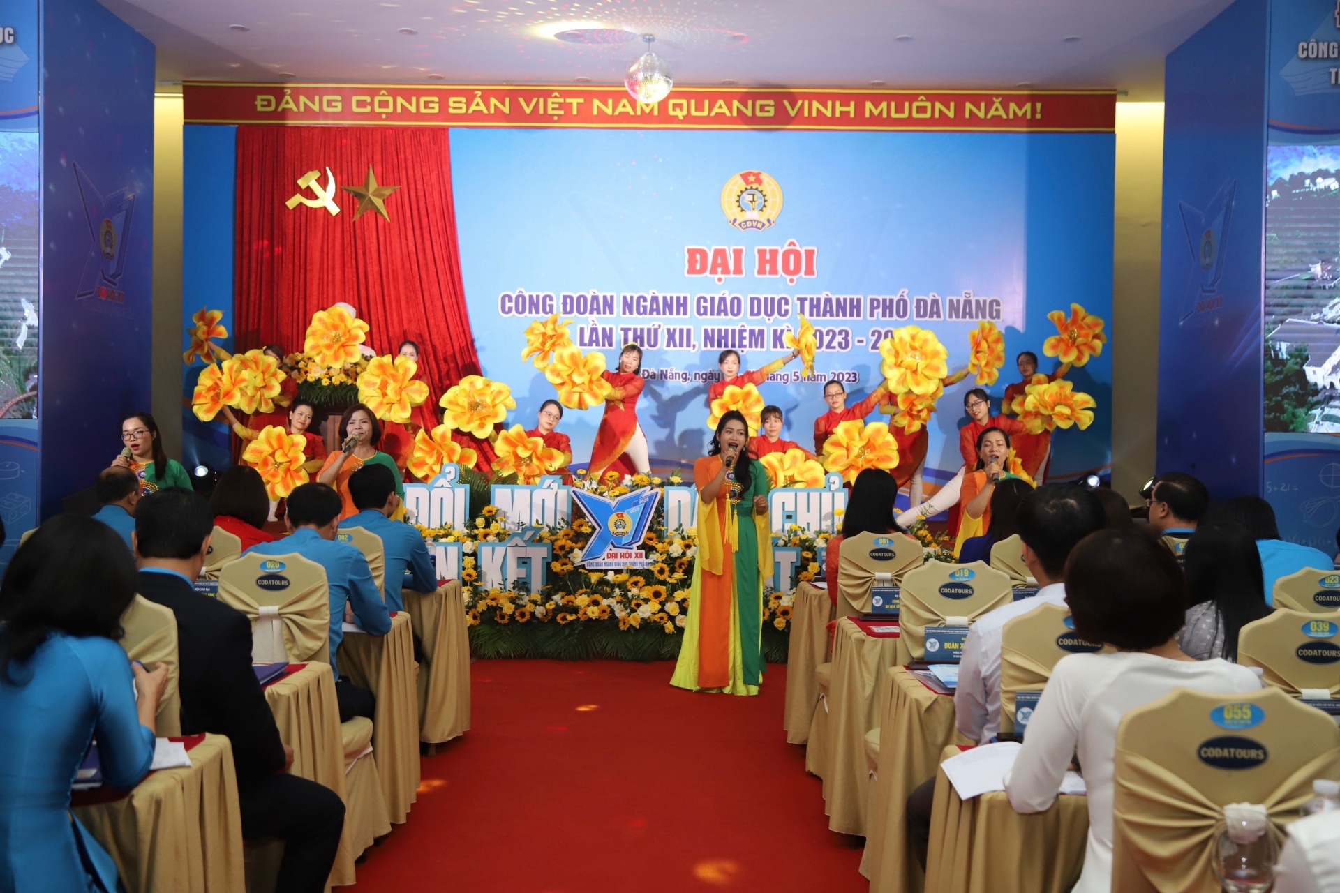 Đà Nẵng: Dành 4,8 tỉ đồng hỗ trợ giáo viên, người lao động vay vốn Đà Nẵng: Dành 4,8 tỉ đồng hỗ trợ giáo viên, người lao động vay vốn
