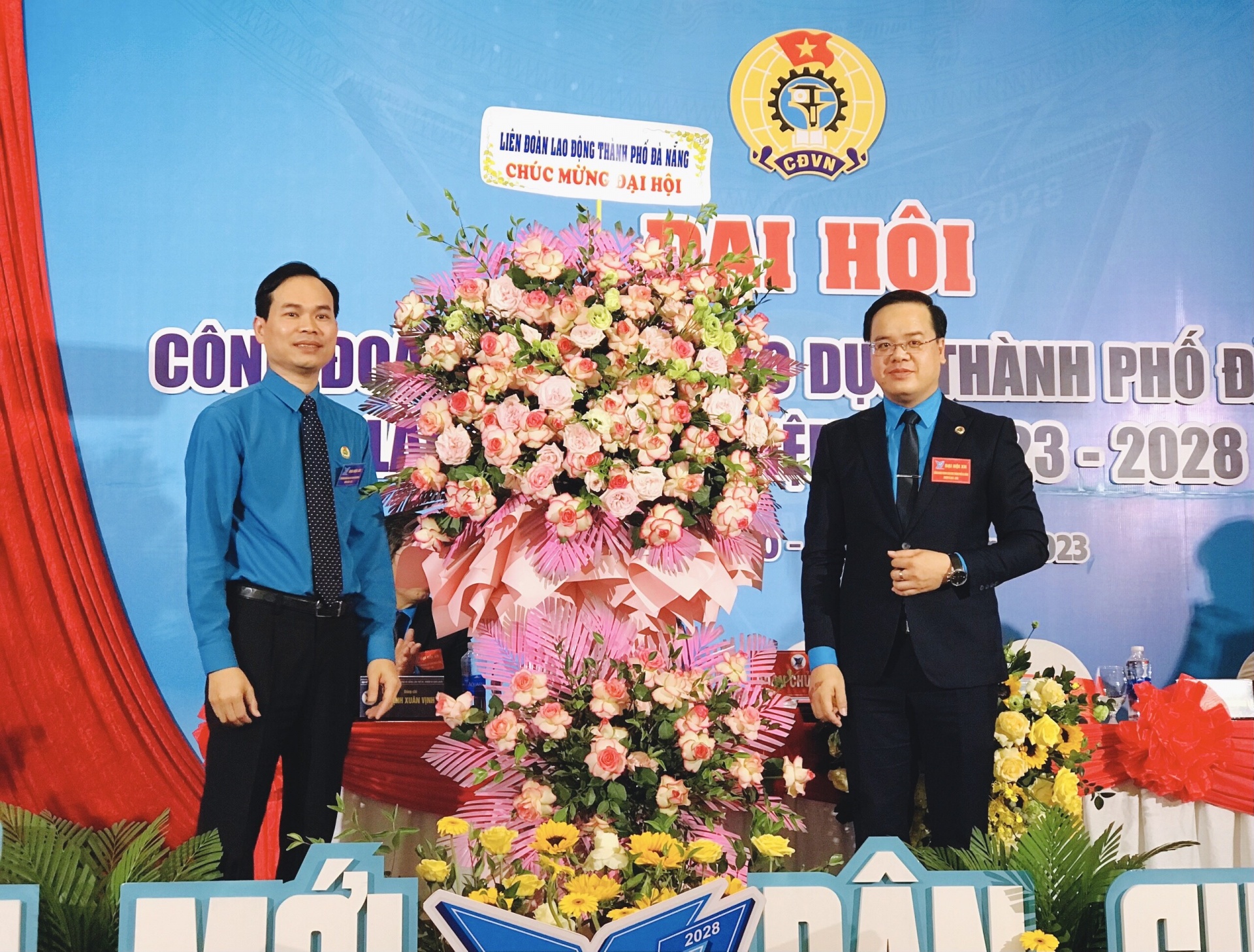Đà Nẵng: Dành 4,8 tỉ đồng hỗ trợ giáo viên, người lao động vay vốn Đà Nẵng: Dành 4,8 tỉ đồng hỗ trợ giáo viên, người lao động vay vốn