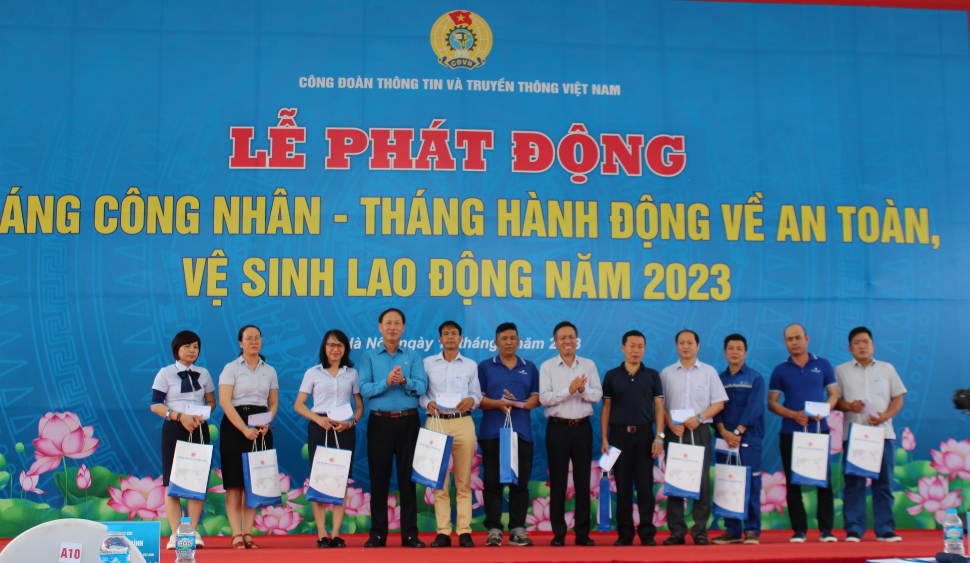 Tháng hành động về ATVSLĐ và Tháng Công nhân: Thước đo hoạt động của tổ chức Công đoàn Tháng hành động về ATVSLĐ và Tháng Công nhân: Thước đo hoạt động của tổ chức Công đoàn