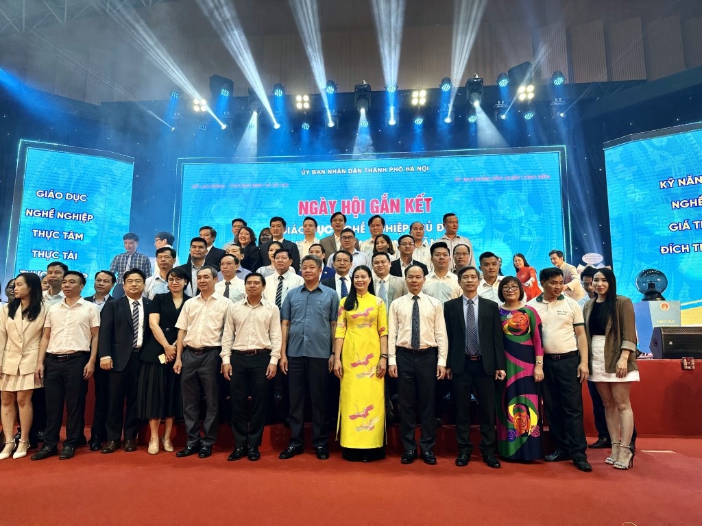 Thành phố Hà Nội đẩy mạnh công tác đào tạo nghề gắn với thị trường lao động Thành phố Hà Nội đẩy mạnh công tác đào tạo nghề gắn với thị trường lao động