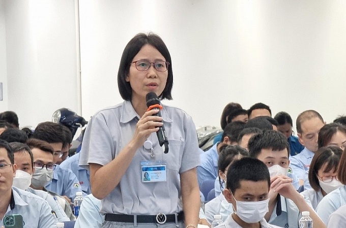 Chủ tịch Trần Sỹ Thanh đối thoại với công nhân lao động Thủ đô Chủ tịch Trần Sỹ Thanh đối thoại với công nhân lao động Thủ đô