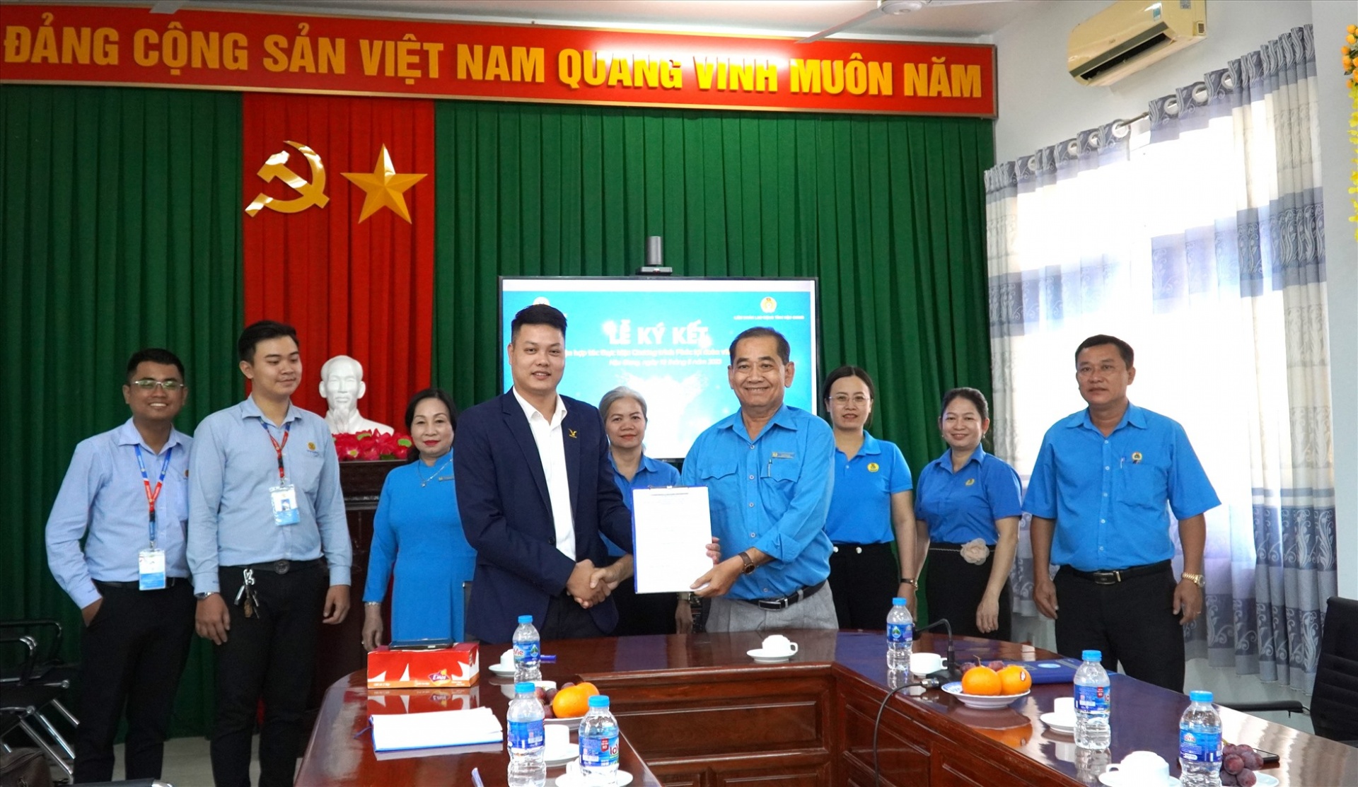 Hậu Giang: Ký kết hợp tác chăm sóc sức khỏe đoàn viên, người lao động Hậu Giang: Ký kết hợp tác chăm sóc sức khỏe đoàn viên, người lao động