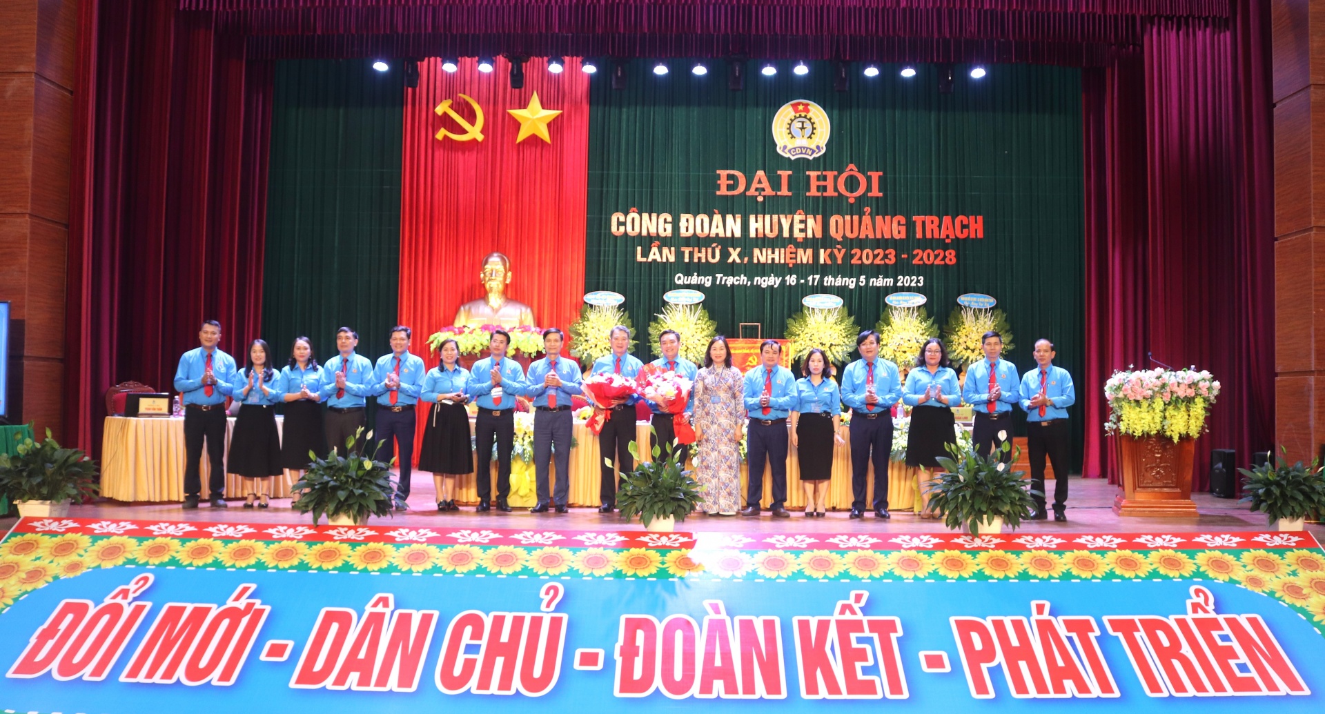 Quảng Bình: Tổ chức thành công đại hội điểm cấp trên trực tiếp cơ sở Quảng Bình: Tổ chức thành công đại hội điểm cấp trên trực tiếp cơ sở