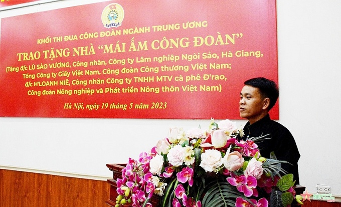 “Ngày đặc biệt” của 2 đoàn viên người dân tộc được nhận hỗ trợ kinh phí “Mái ấm công đoàn”