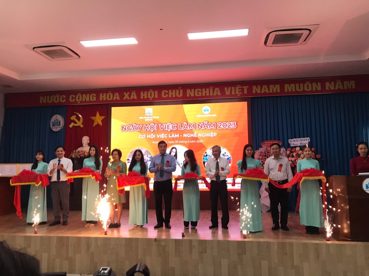 Khánh Hòa: Các doanh nghiệp đang có nhu cầu tuyển dụng hơn 3.000 người lao động