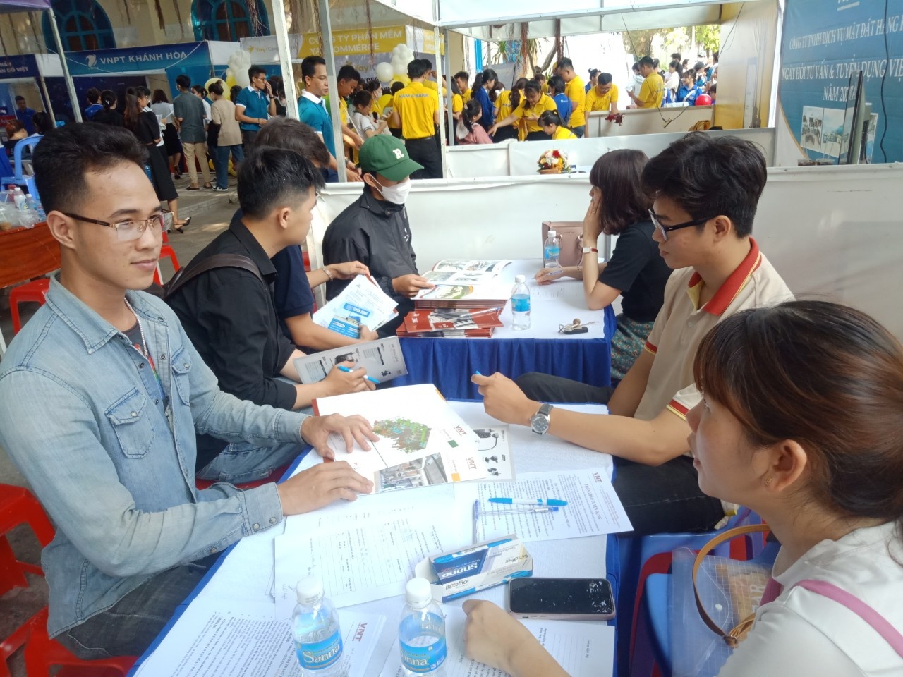 Khánh Hòa: Các doanh nghiệp đang có nhu cầu tuyển dụng hơn 3.000 người lao động