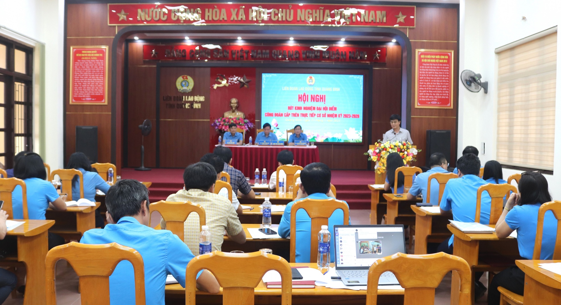 LĐLĐ tỉnh Quảng Bình tổ chức rút kinh nghiệm đại hội điểm cấp trên trực tiếp cơ sở LĐLĐ tỉnh Quảng Bình tổ chức rút kinh nghiệm đại hội điểm cấp trên trực tiếp cơ sở