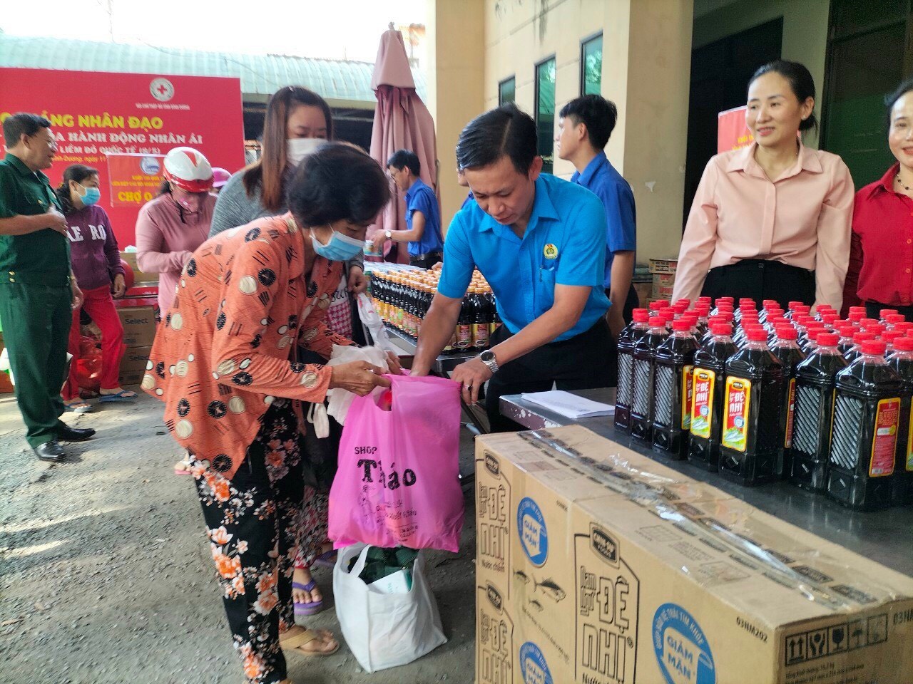 Bình Dương tổ chức nhiều hoạt động chăm lo người lao động