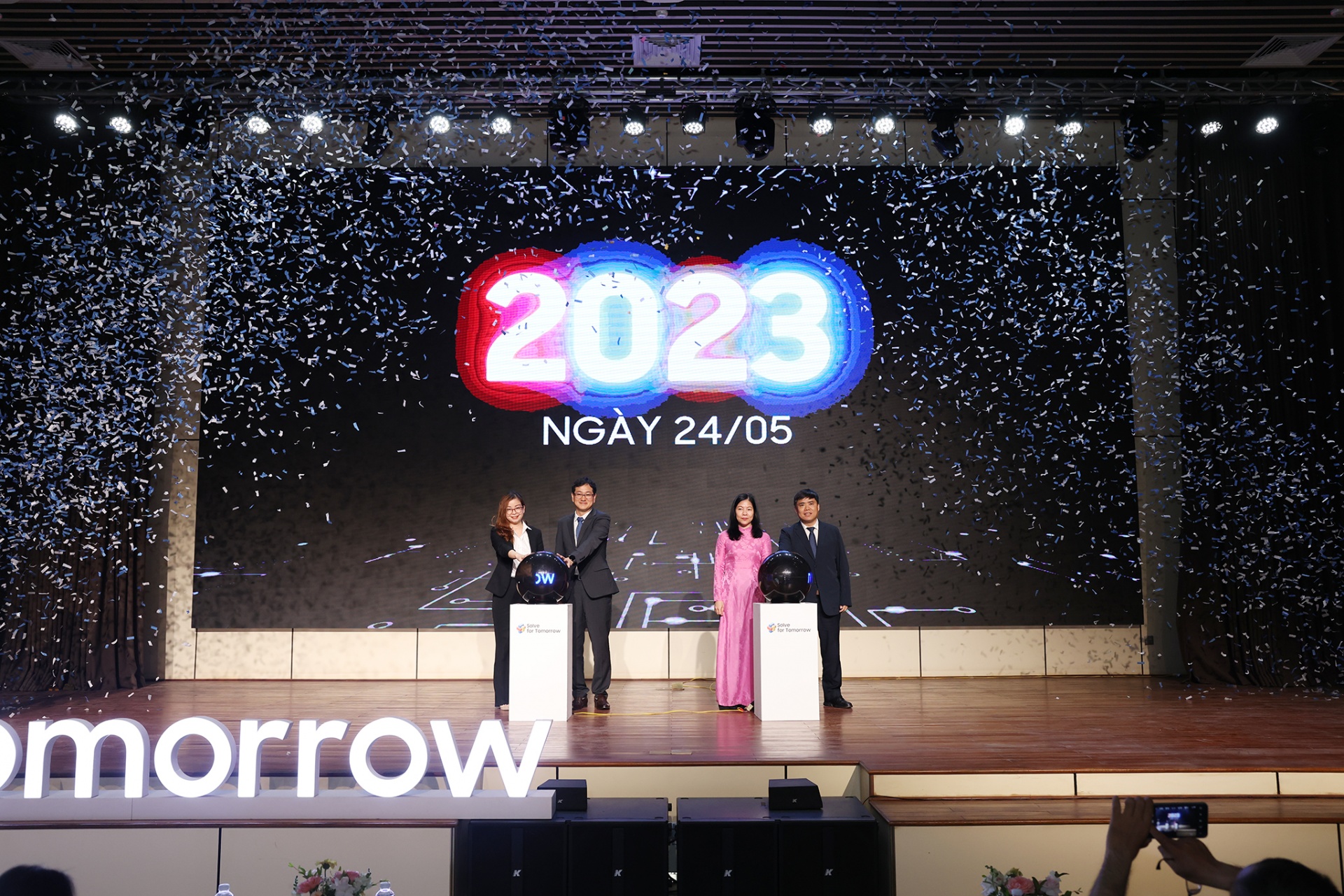 Samsung Việt Nam thực hiện hành trình roadshow lan toả Solve for Tomorrow 2023 Samsung Việt Nam thực hiện hành trình roadshow lan toả Solve for Tomorrow 2023