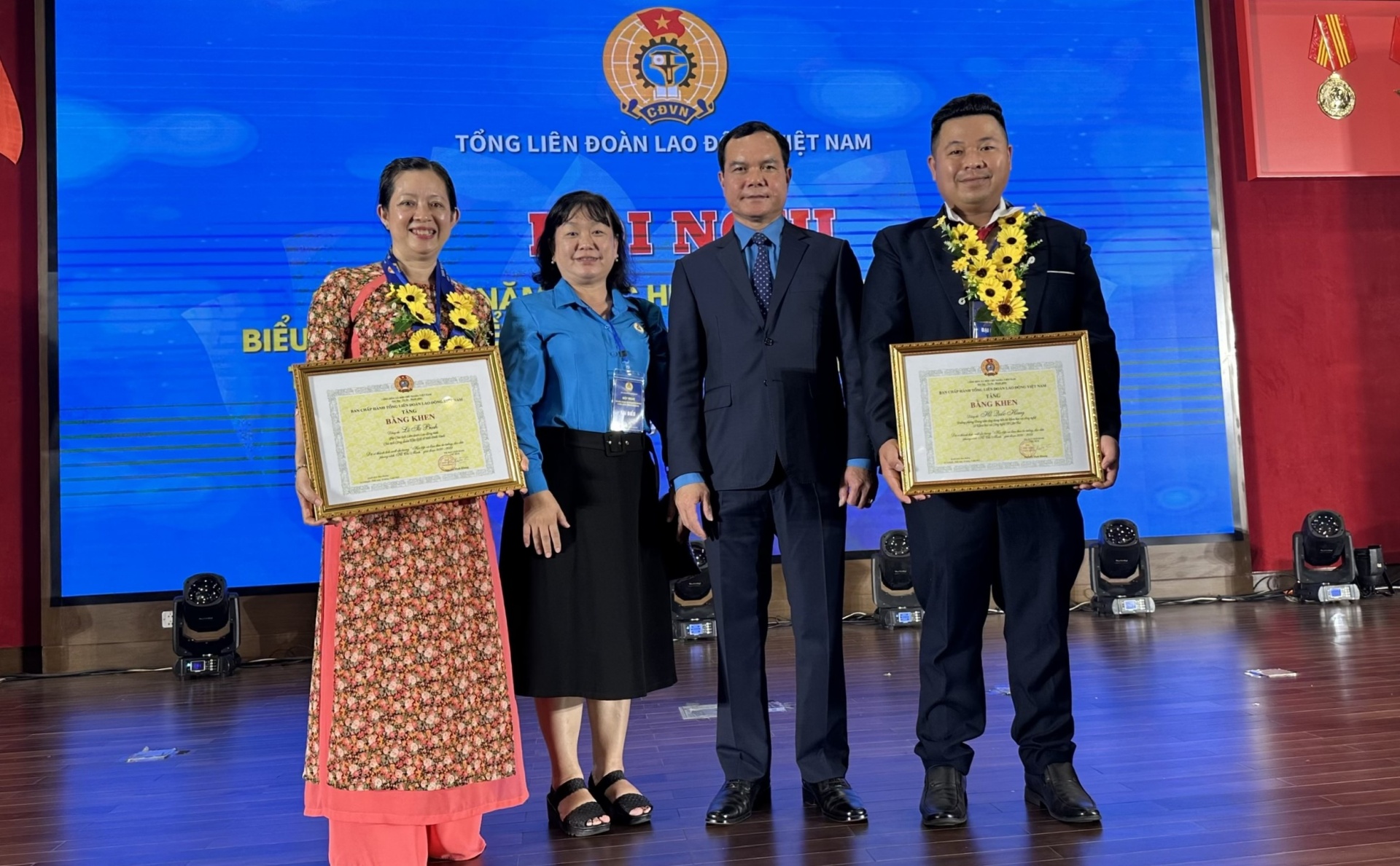 Cán bộ công đoàn song hành với công tác nghiên cứu khoa học Cán bộ công đoàn song hành với công tác nghiên cứu khoa học
