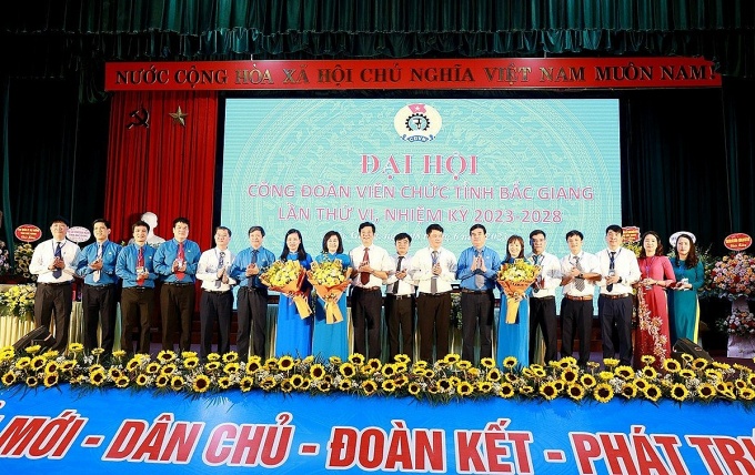Sôi nổi phòng trào thi đua yêu nước ở Công đoàn Viên chức tỉnh Bắc Giang Sôi nổi phòng trào thi đua yêu nước ở Công đoàn Viên chức tỉnh Bắc Giang