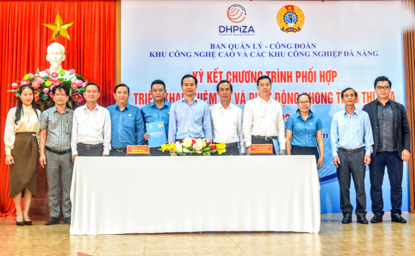 Bài 1: Kiên trì vận động thành lập CĐCS và phát triển đoàn viên