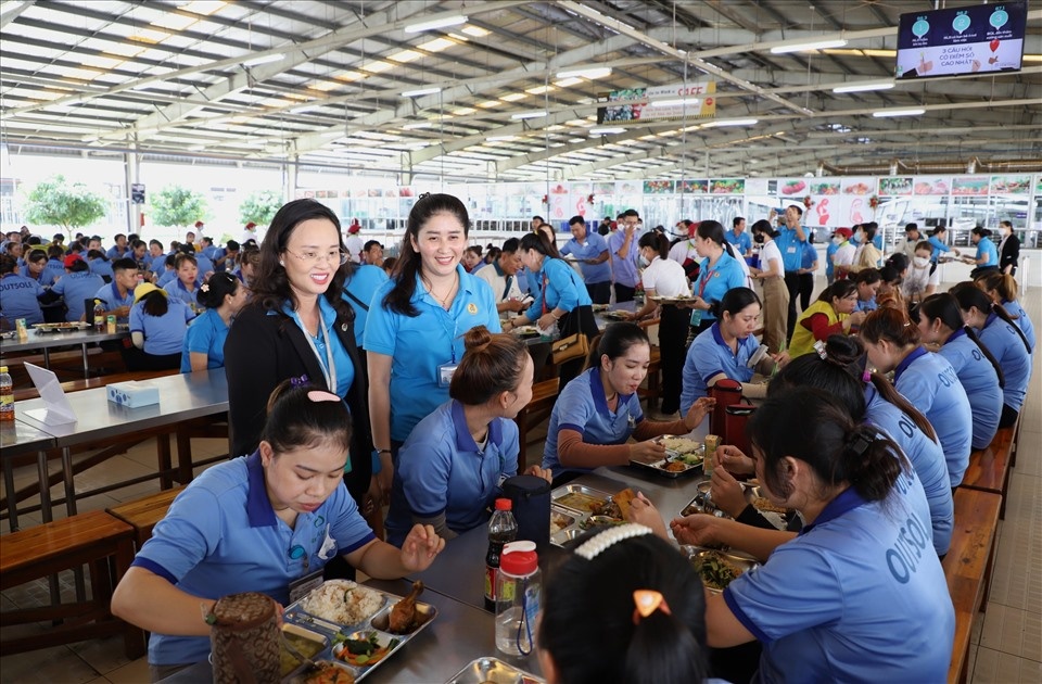 Bài 9: Củng cố quan hệ lao động hài hòa, ổn định tiến bộ tại doanh nghiệp Bài 9: Củng cố quan hệ lao động hài hòa, ổn định tiến bộ tại doanh nghiệp