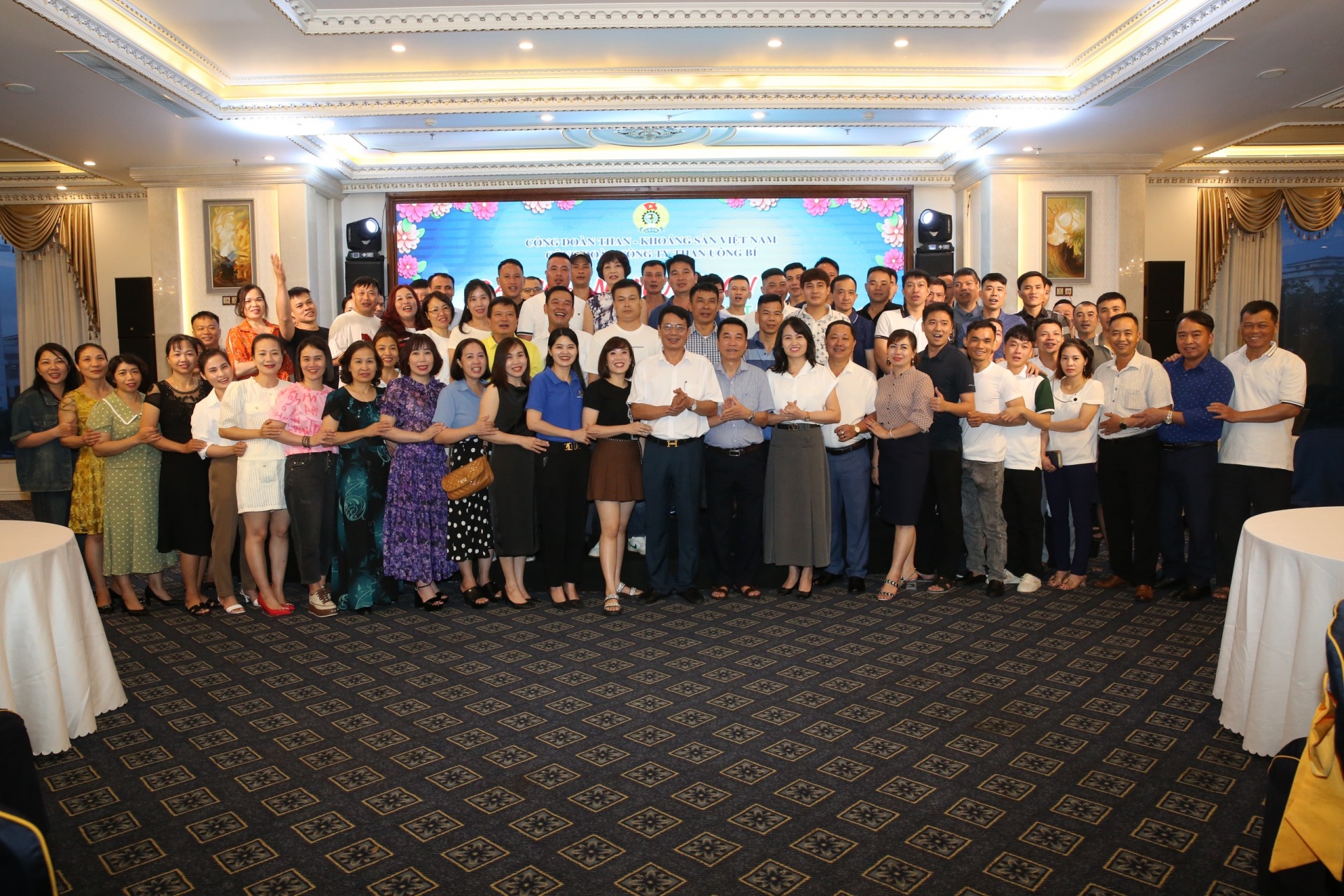 Công đoàn Công ty Than Uông Bí: Ấm áp buổi gặp mặt nam, nữ đơn thân