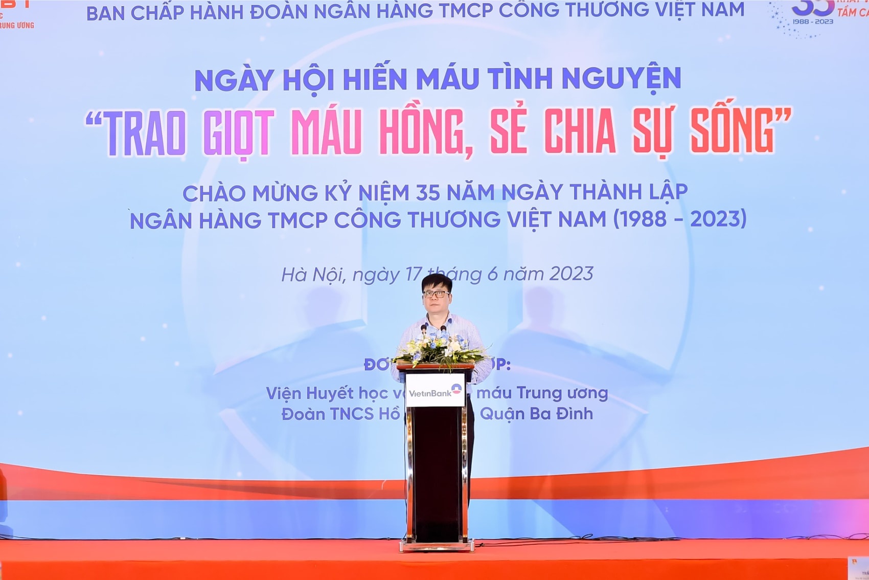 Đoàn Thanh niên VietinBank tổ chức Ngày hội hiến máu toàn hệ thống Đoàn Thanh niên VietinBank tổ chức Ngày hội hiến máu toàn hệ thống