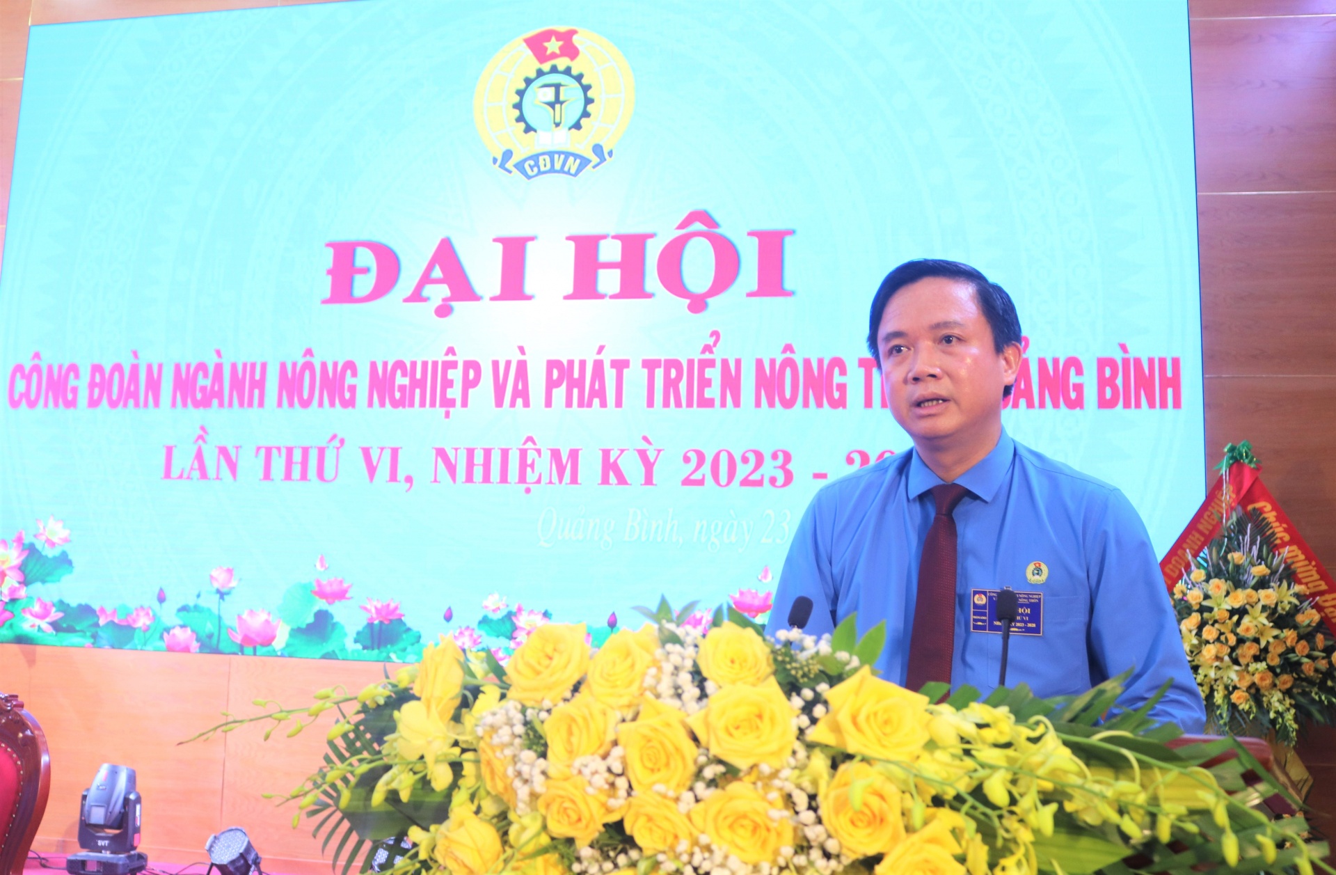 Nâng cao chất lượng đội ngũ cán bộ công đoàn để thực hiện tốt nhiệm vụ mới Nâng cao chất lượng đội ngũ cán bộ công đoàn để thực hiện tốt nhiệm vụ mới