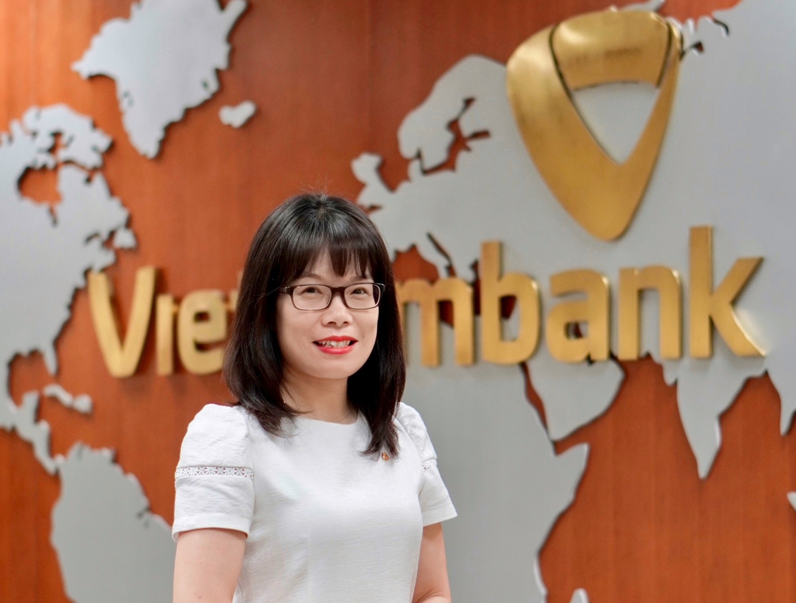 Bà Đoàn Hồng Nhung – Phó Giám đốc Khối bán lẻ Vietcombank Bà Đoàn Hồng Nhung – Phó Giám đốc Khối bán lẻ Vietcombank