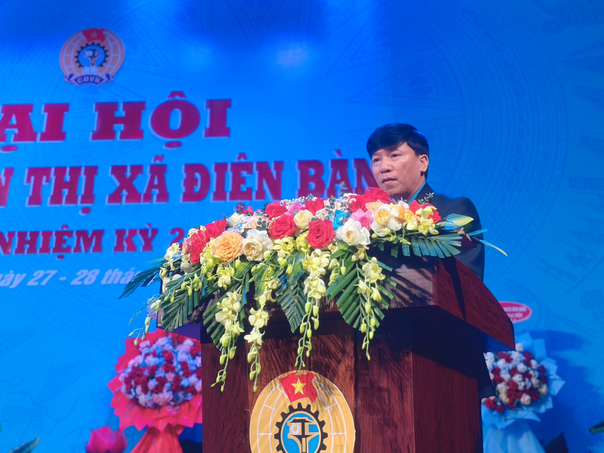 Đồng chí Trương Đắc Hưng tái đắc cử Chủ tịch LĐLĐ thị xã Điện Bàn. Ảnh: PHAN NGUYÊN.