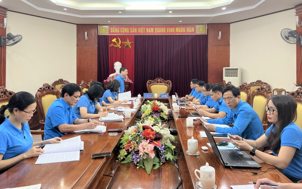 Đổi mới toàn diện trong thực hiện nhiệm vụ Đổi mới toàn diện trong thực hiện nhiệm vụ